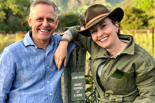 Portrait of Jeff and Suzette Clarke 