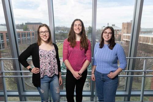 Emma Parker '24, Kayla Anderson '24, and Kaitlyn Gerstler '23