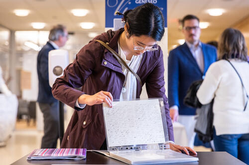 Mandy Xiang '24 (SUNY Geneseo/Matt Burkhartt)