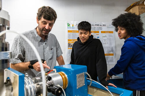 Physics lab with Charlie Freeman and students